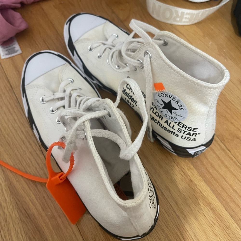 Chuck Taylor Off White Converse